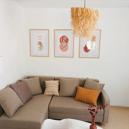 Windy House 公寓 *