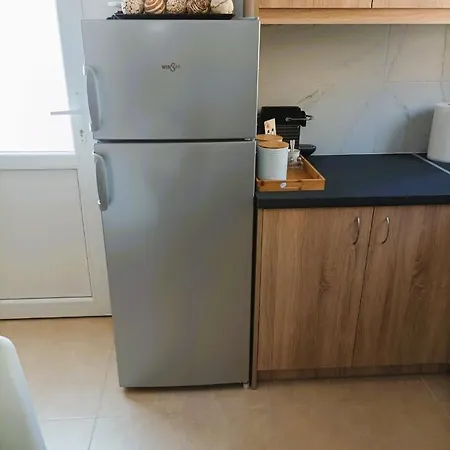 Windy House Apartment *